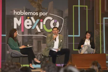 Gobierno de Puebla pagará 40% del costo por convertir transporte público en eléctrico, propone Armenta