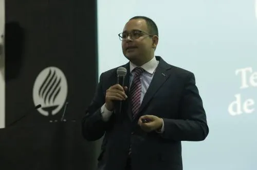 Destitución de Nieto Castillo de la FEPADE no afectará proceso electoral de Puebla