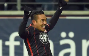 Jugada de Fabián da victoria al Frankfurt