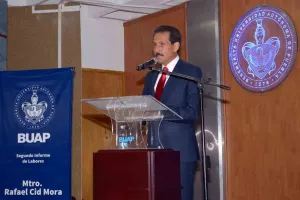En la BUAP vamos por el camino de la calidad: Alfonso Esparza