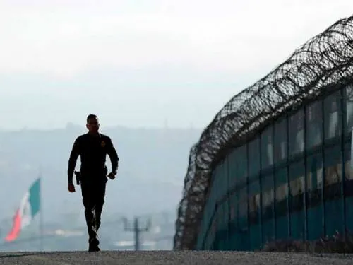 Corte Suprema de EU anula ley que facilita deportación de inmigrantes