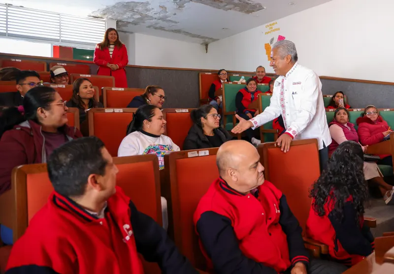 Participan más de 10 mil escuelas en análisis de actividades académicas