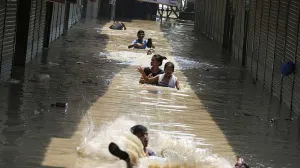 300 muertos y 6 millones de damnificados en India por inundaciones