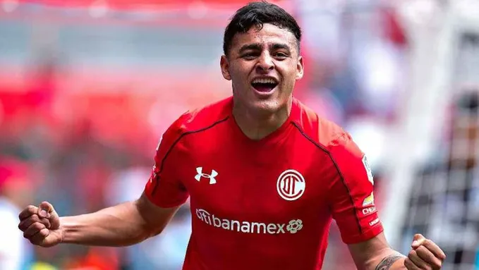 Alexis - Vega - se - va - de - Chivas