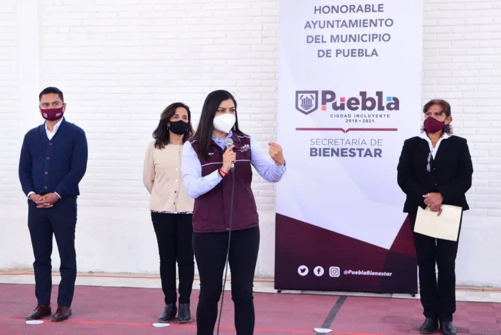 Un respiro para Claudia Rivera no tener que renunciar