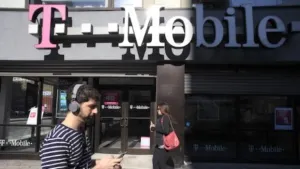 Hackers roban datos de 15 millones de clientes de compañía telefónica