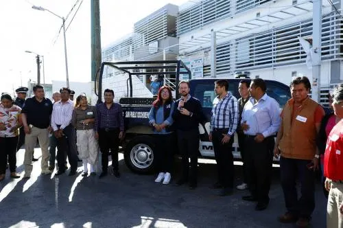 Luis Banck y vecinos trabajan en acciones para mejorar San Pablo Xochimehuacan