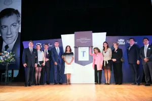 Ayuntamiento realiza homenaje póstumo a Joaquín Cordero
