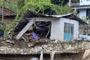 Admite RMV retraso construcción de vivienda dañada por Earl