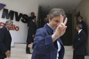 Carmen Aristegui y MVS sostienen reunión con José Woldenberg