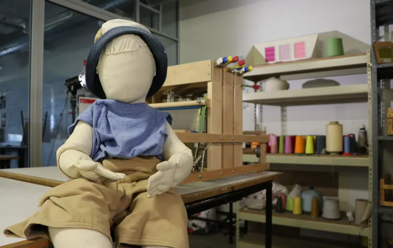 Talentos IBERO Puebla crean línea de ropa para infancias con autismo 