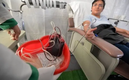 Bancos de sangre te necesitan ante baja de donadores en México por Covid-19