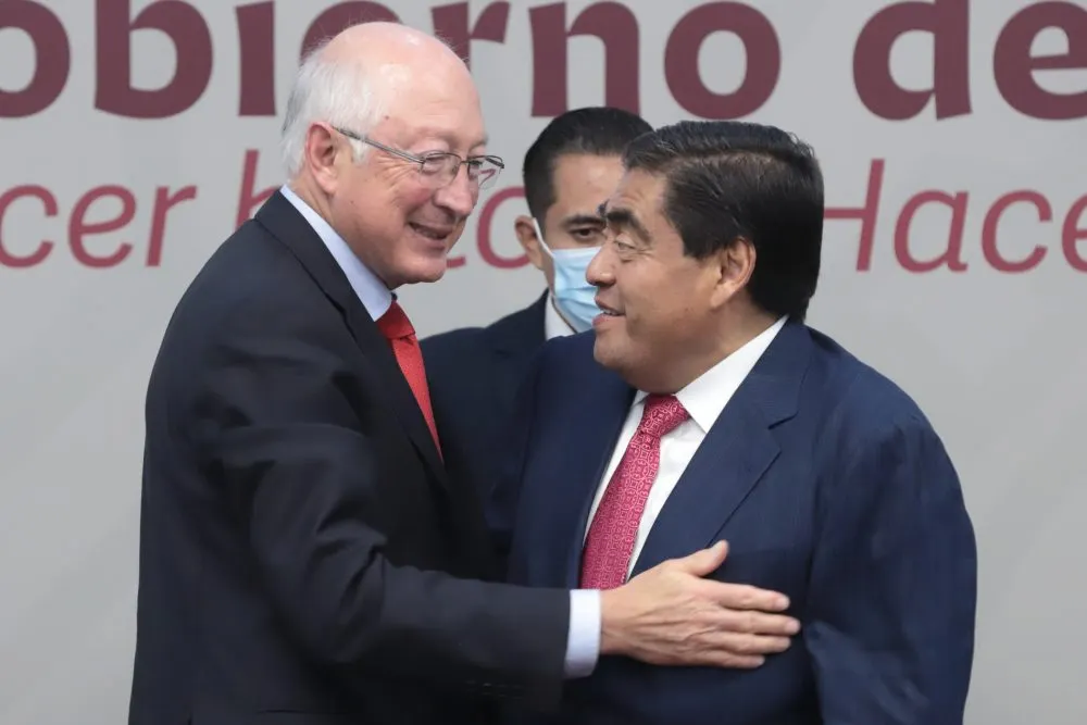 Puebla cree en el estado de derecho para el desarrollo social y de la inversión : MBH