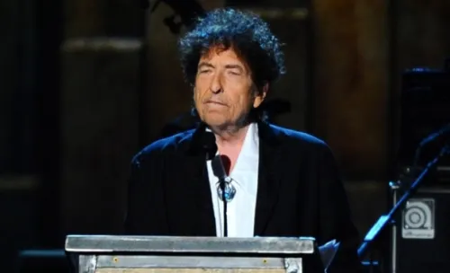 Bob Dylan : “Me dieron Náuseas al ver a George Floyd ser torturado hasta la muerte”