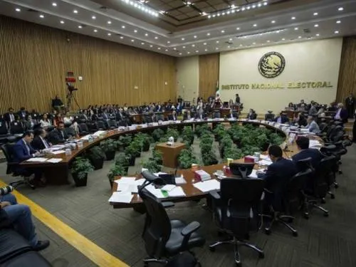 Suman 5 partidos multa de 2.5 mdp por afiliaciones indebidas
