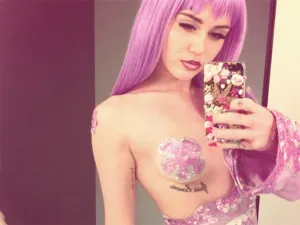 Sensual disfraz de Miley Cirus para este Halloween