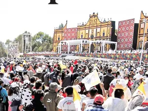 Francisco: pidamos perdón a indígenas; el papa deplora “la cultura del descarte”