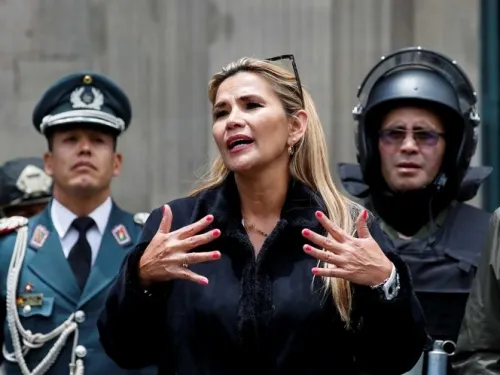 ‘Me dan mucha pena los mexicanos’: presidenta de Bolivia