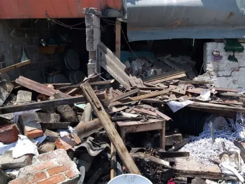 Suman dos muertos por explosión en casa de Tultepec