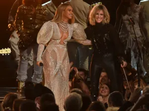 Beyoncé actúa por sorpresa en premios ‘country’ en EU