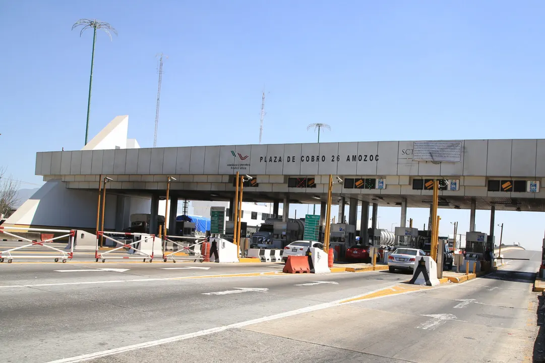 Transportistas anuncian bloqueo en caseta de Amozoc
