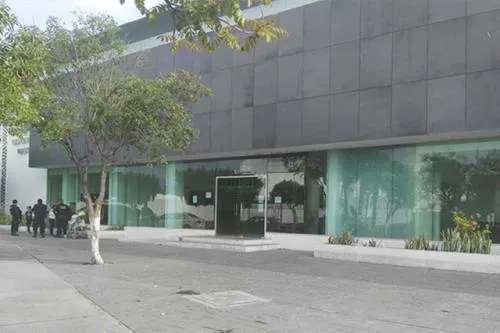 Hombres armados irrumpen en casa de Justicia en Tehuacán
