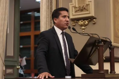 Congreso exhorta a los ayuntamientos a garantizar la actuación de los cuerpos de seguridad