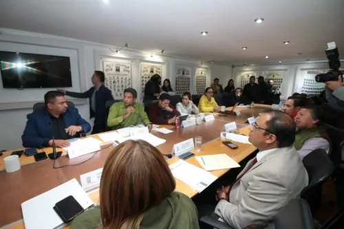 Aprueban comisiones presupuesto de egresos de Puebla, recursos de Bienestar no serán electorales
