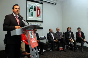 Pablo Fernández se dice firme en la dirigencia estatal del PRI