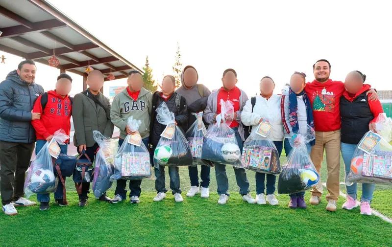 Reyes Magos llenan de alegría las casas de asistencia del SEDIF