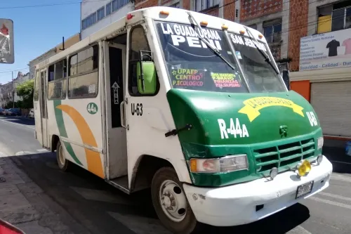 Barbosa reconoce que ha fallado la modernización y tecnología en el transporte público