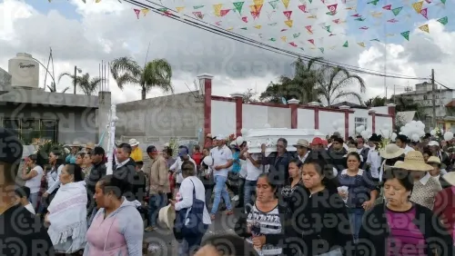 VIDEO: Dan el último adiós a “Chema”, el poblano que murió ahogado en Xochimilco