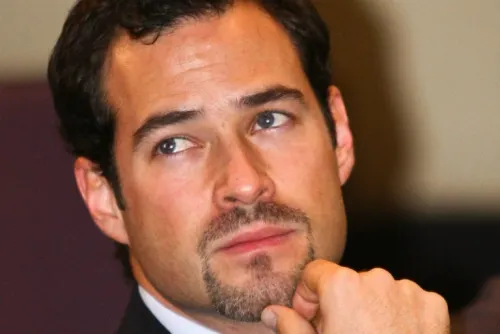 Emiliano Salinas tendrá su propio capítulo en “The Vow”, la serie sobre la secta NXIVM