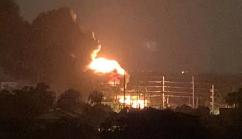 Incendio deja sin energía a miles de personas en Fort Lauderdale, Florida