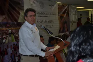 Entrega Sedesol 2 mdp del Seguro de Vida para Jefas de Familia