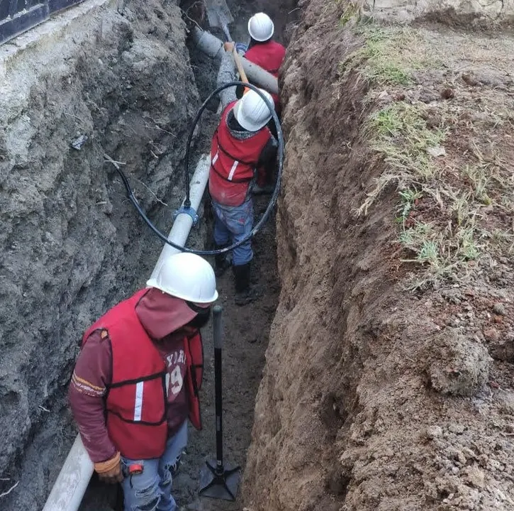 Agua de Puebla Sustituye la red de agua potable y drenaje sanitario en la Unidad Aquiles Serdán