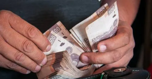 Los ingresos públicos del gobierno cayeron 3.7 % en 2017, ¿por qué?