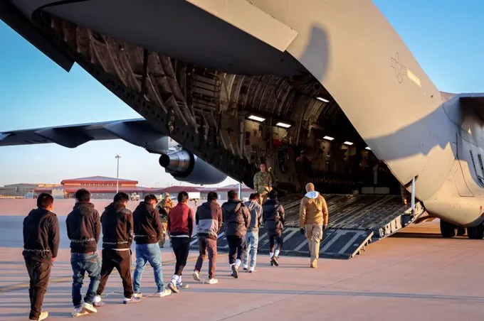vuelos militares para deportaciones