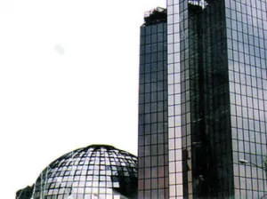 Tras medidas en China, la BMV opera con baja
