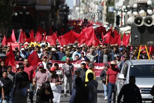 Movimiento Antorchista: de proteger campesinos a buscar ser partido