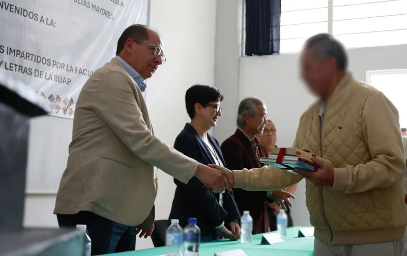centro-penitenciario-personas-adultas-mayores-talleres-filosofia