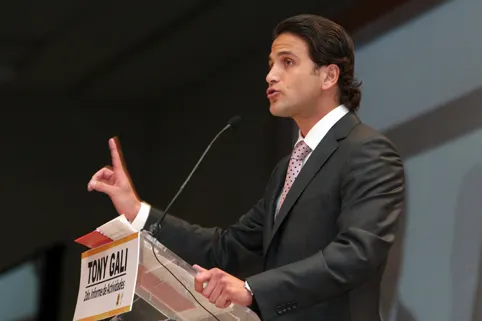 Cobijado por MEA y líderes de partidos, Gali rinde informe como diputado