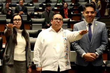 Carlos Evangelista rinde protesta como senador suplente de Morena