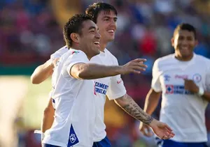 Stuttgart de Alemania muestra interés por Marco Fabián