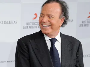 Julio Iglesias recibirá Doctorado en Música