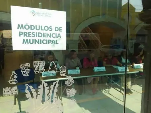 Áreas del ayuntamiento continúan atendiendo en el Complejo Cultural