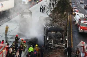 Apoya Protección Civil en rescate de accidentados en la libre México-Tuxpan
