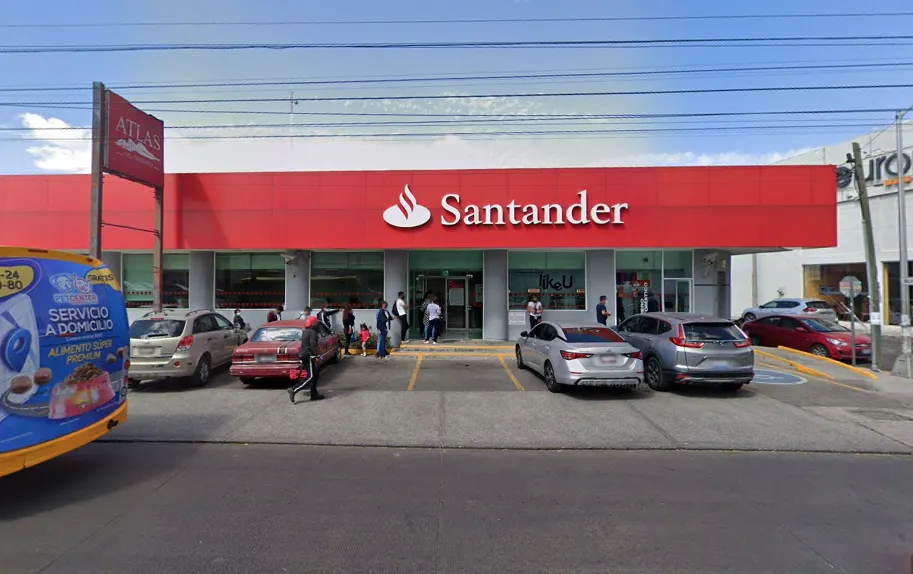 Santander Plaza San Pedro