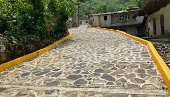 Interviene Infraestructura vialidades en Zihuateutla, Chiconcuautla y Hueytlalpan
