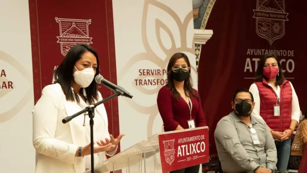 Familias atlixquenses se beneficiaron con el registro de nacimientos gratuito